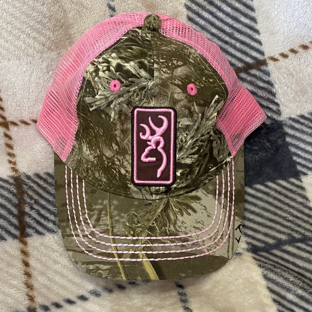 Browning Women's Camo Pink Mesh Trucker Hat